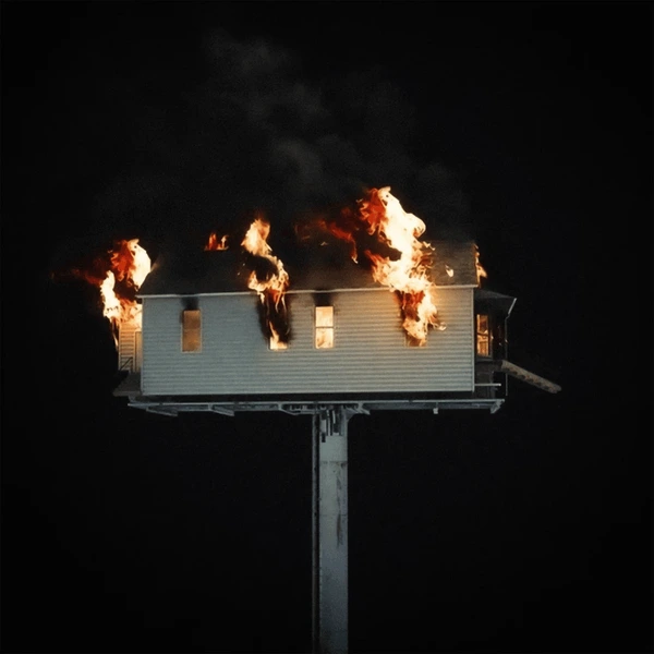 Hus i brand